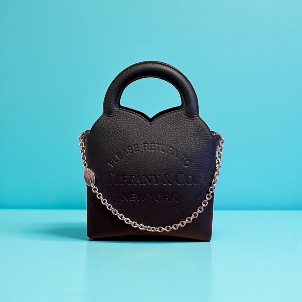 Stunning Tiffany & Co Return to Tiffany Tote